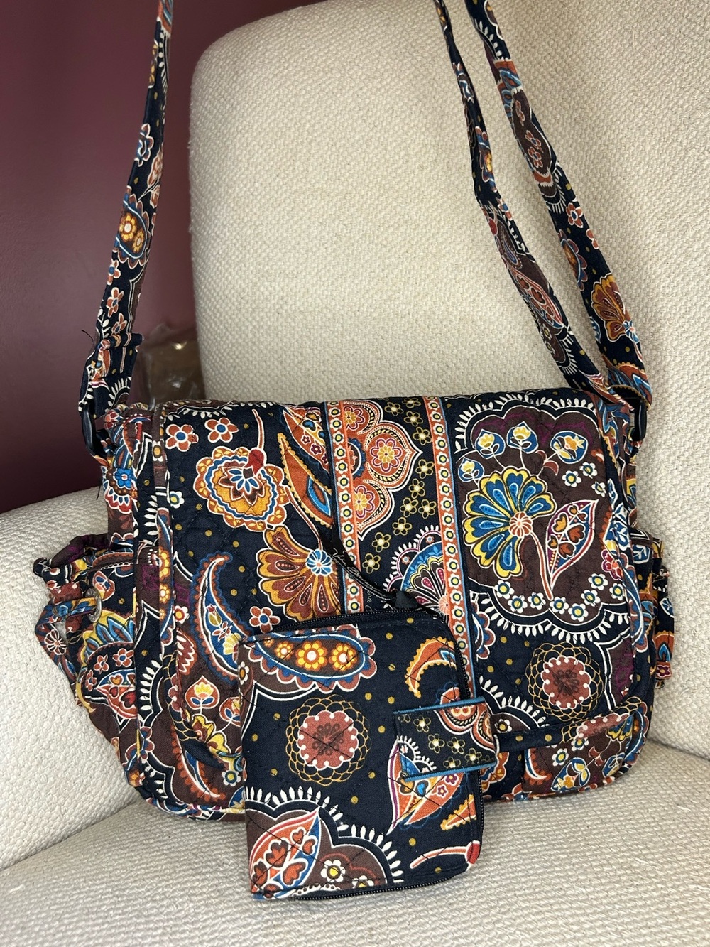Vera Bradley Kensington Lindsay  Paisley Crossbody Bag and wallet